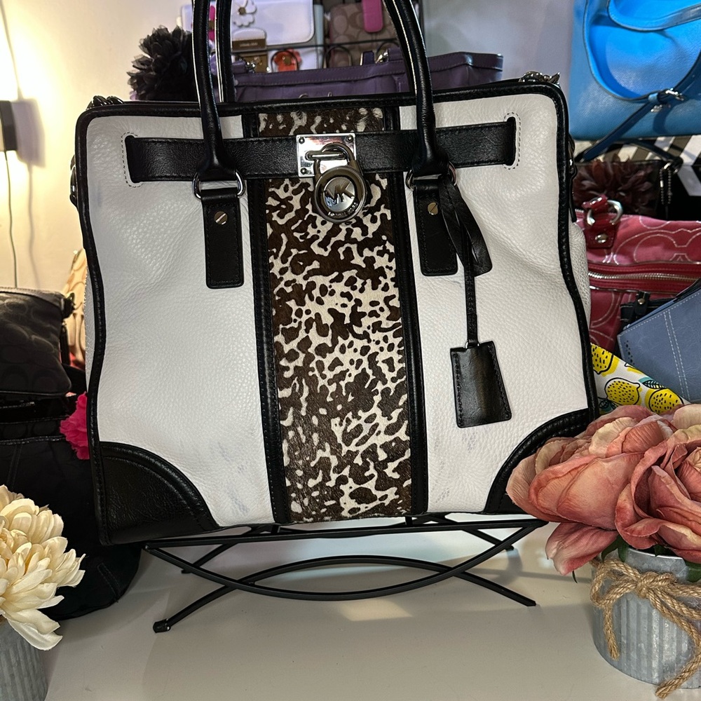 Michael Kors Black and White Leopard Print Tote - Picture 2 of 9